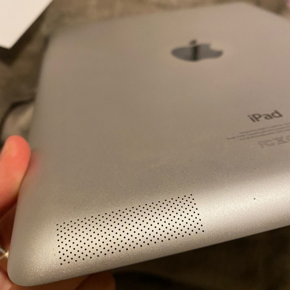 Apple ipad 4th gen silver - Picture 4 of 5